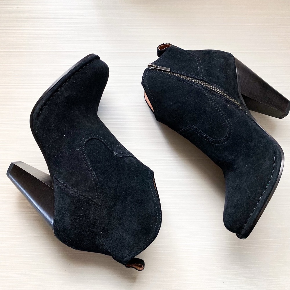 FRYE Women’s Black Suede Ankle Boots Heel Bootie Western Cowboy Rodeo Grunge 8.5 - Picture 4 of 9